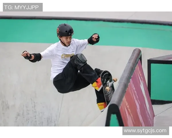 深圳滑板队在滑板比赛经验排行榜中荣获第三名展现实力与潜力