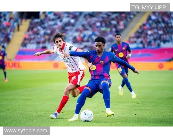 北京国安迎战巴塞罗那队展现中西足球文化的激情碰撞