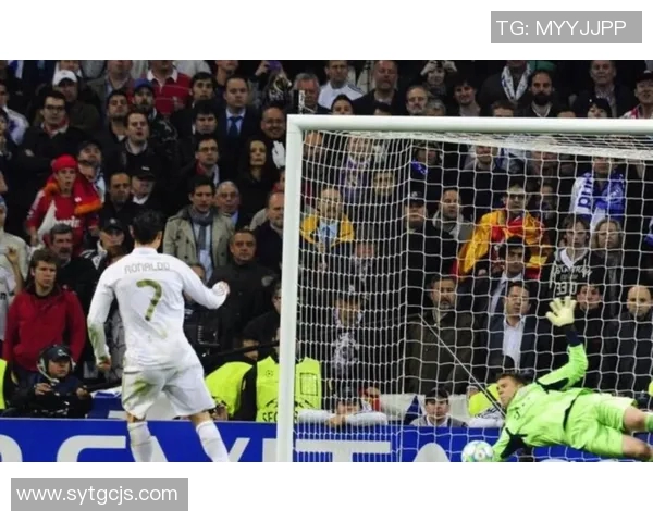 拜仁与恒大点球大战精彩回顾：足球巅峰对决的紧张与荣耀