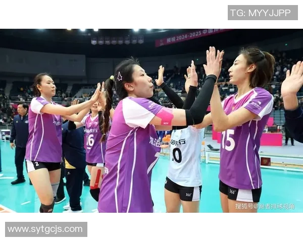 辽宁女排与天津女排激战正酣争夺排球赛季冠军荣耀