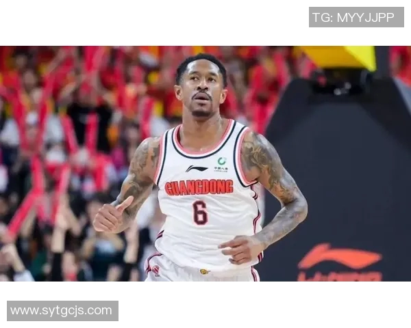 马尚布鲁克斯：从篮球新星到职业生涯的辉煌转折与成长之路