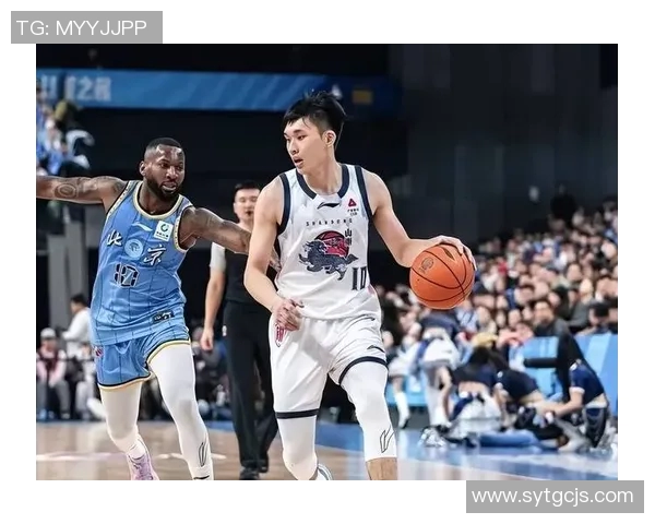 高诗岩：从青涩新星到篮球赛场的闪耀之星，见证成长与奋斗的传奇之路