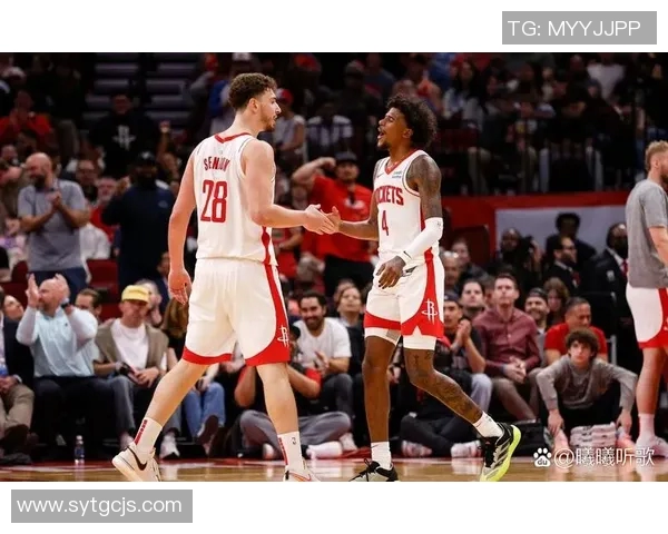 2014年火箭对阵雄鹿精彩比赛录像回放全程回顾与分析 2014年火箭对阵雄鹿精彩比赛录像回放全程回顾与分析