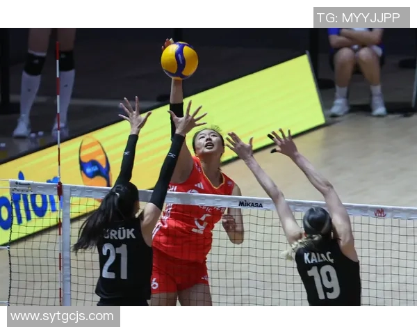 中国女排与美国女排精彩对决录像回放分析与精彩瞬间分享