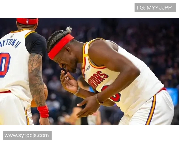 勇士与快船激战12月24日精彩对决回顾与分析